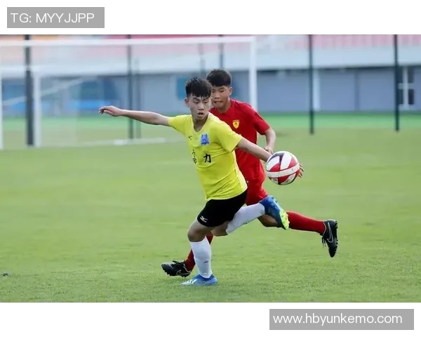 郑州U13足球比赛精彩直播全程回顾与赛况分析 郑州U13足球比赛精彩直播全程回顾与赛况分析