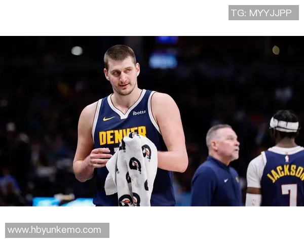 约基奇再创历史三双纪录掘金成功锁定西部第一荣耀 约基奇再创历史三双纪录掘金成功锁定西部第一荣耀