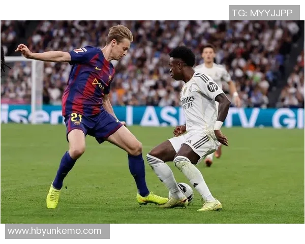 西甲无冕之王:巴塞罗那领跑榜首,皇马紧随其后 西甲无冕之王:巴塞罗那领跑榜首,皇马紧随其后