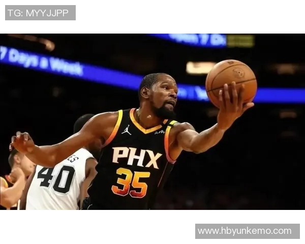 勇士逆转国王,杜兰特连续两场砍下30+得分,展现巅峰状态 勇士逆转国王,杜兰特连续两场砍下30+得分,展现巅峰状态