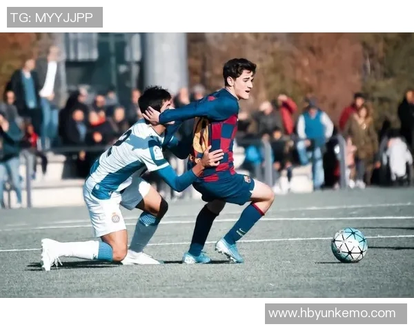 加维:从青涩少年到足球巨星的华丽转身与奋斗历程 加维:从青涩少年到足球巨星的华丽转身与奋斗历程