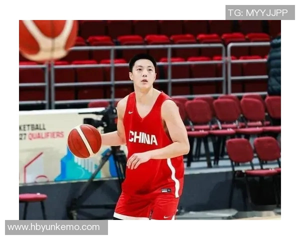 胡明轩:从青涩新星到篮球场上的璀璨巨星之路 胡明轩:从青涩新星到篮球场上的璀璨巨星之路