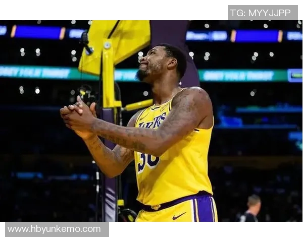 马库斯斯马特在NBA赛场上的成长与成就分析