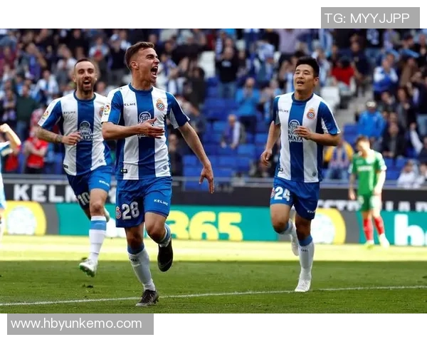 西班牙人迎战索尔争夺胜利的关键时刻与战术分析