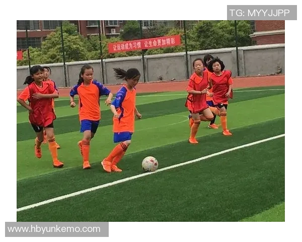 校园足球比赛现场直播精彩瞬间回顾与赛后分析尽在这里