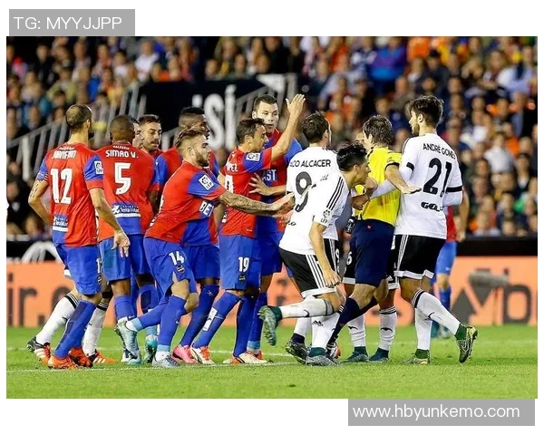 加迪斯主场迎战皇家社会双方争夺西甲宝贵积分之战