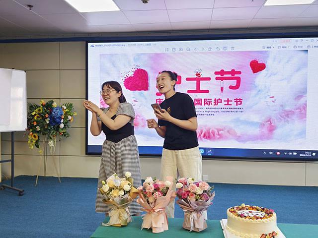 m6米乐app运城安国医院举办“爱拼才会赢”水果拼盘比赛庆祝国际护士节(图2)