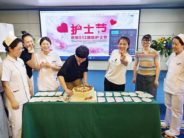 m6米乐app运城安国医院举办“爱拼才会赢”水果拼盘比赛庆祝国际护士节(图6)