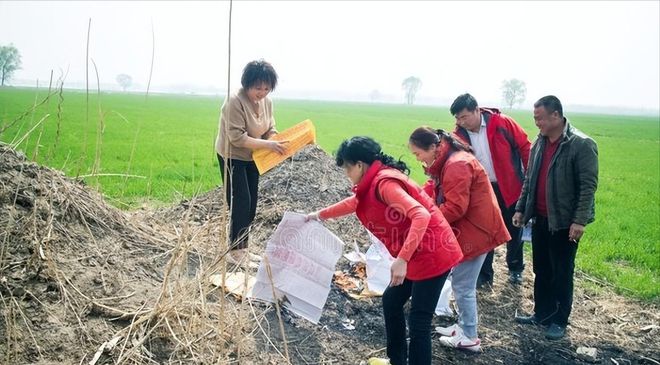 寒衣节要来了！提醒每个人上坟一定要注意这四点不能早也不能晚(图18)