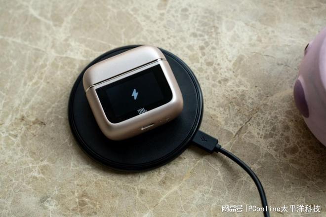 JBL TOUR PRO3 音乐商务舱三代评测：传奇之声的智能再升级(图34)