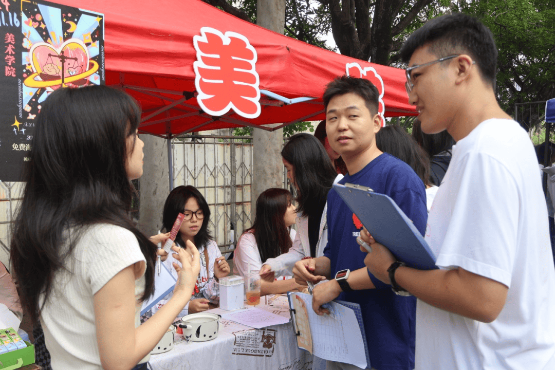 心之韵 华侨m6米乐平台大学第十四届“心之韵”嘉年华活动成果展圆满结束(图3)