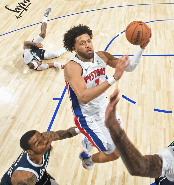 随着掘金险胜、独行侠爆冷 NBA最新排名出炉 4-7名争夺激烈(图2)